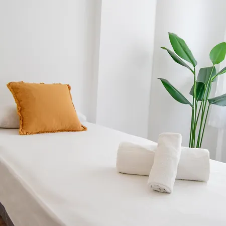 Апартаменты Gran Via 3000 *